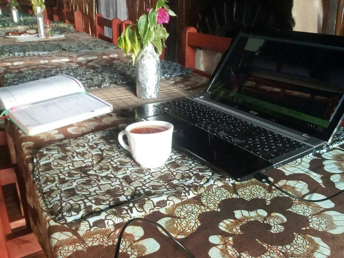 Ruhija Community Rest Camp Bed & Breakfast Kabale Exterior photo